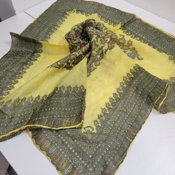 Vintage Silk Ornate Yellow and black/Navy Design - Picture 4 of 4